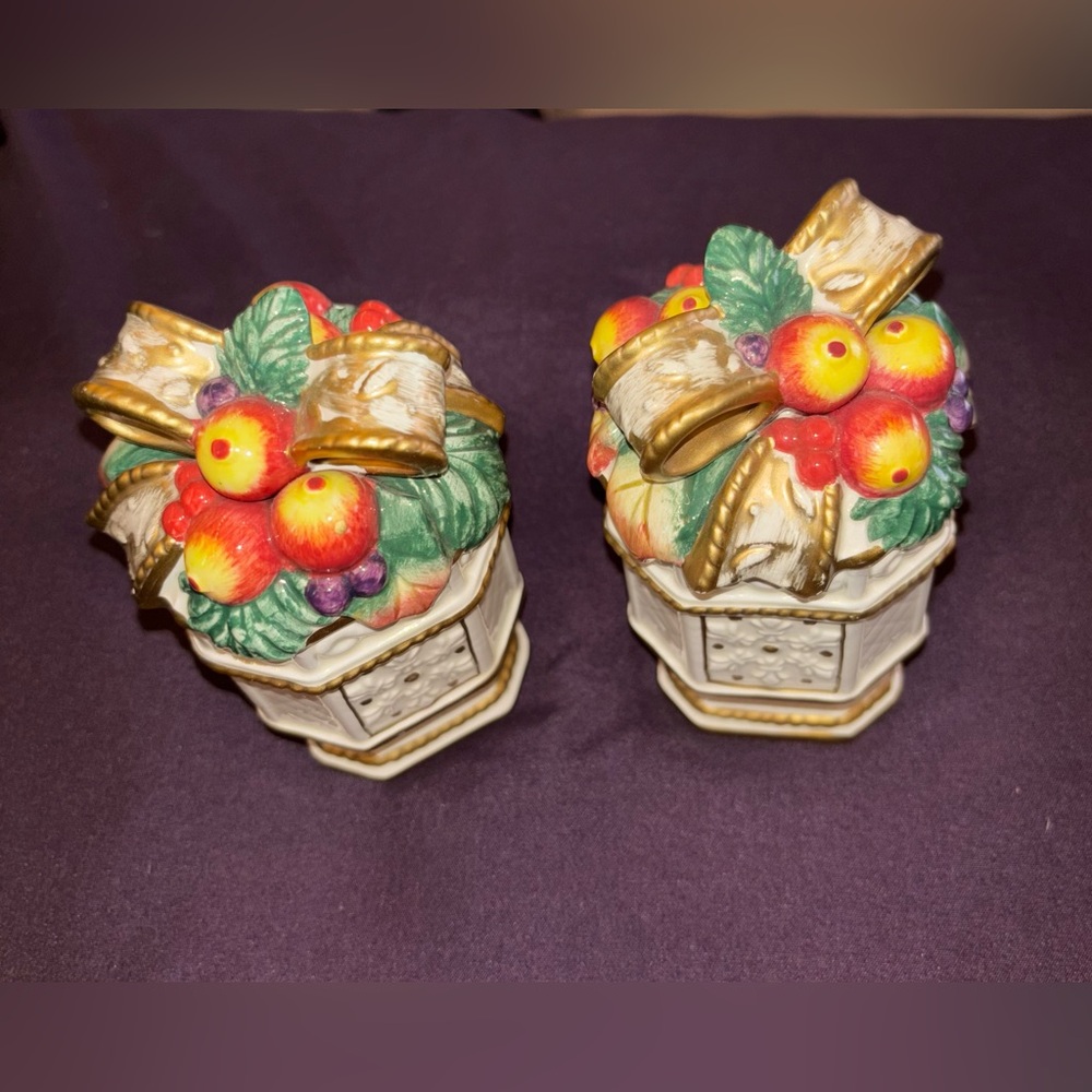Vintage 1990’s Fitz & Floyd Salt & Pepper Shakers Snowy Woods Collection - Picture 1 of 5